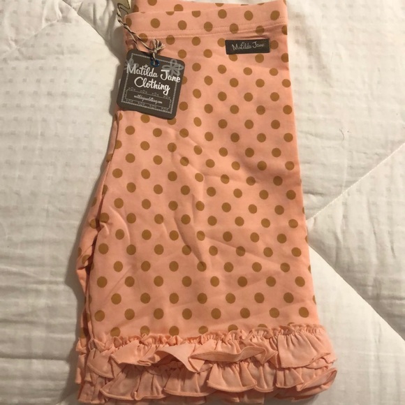 Girls light weight shorts - Picture 2 of 3